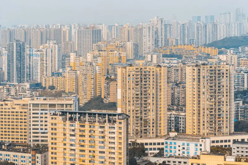 2025年珠海写字楼租金评估报告：市场数据背后的投资决策逻辑封面图