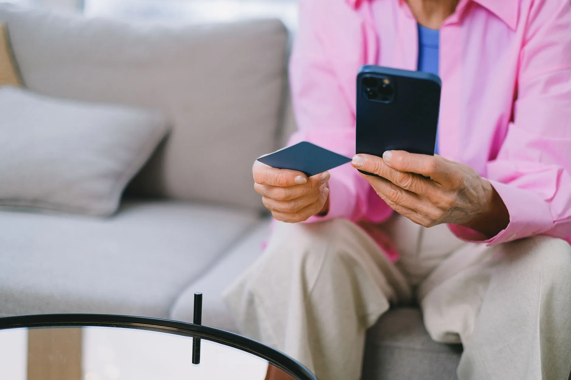 2025年珠海写字楼租金评估报告：核心商圈空置率与回报率对比分析封面图